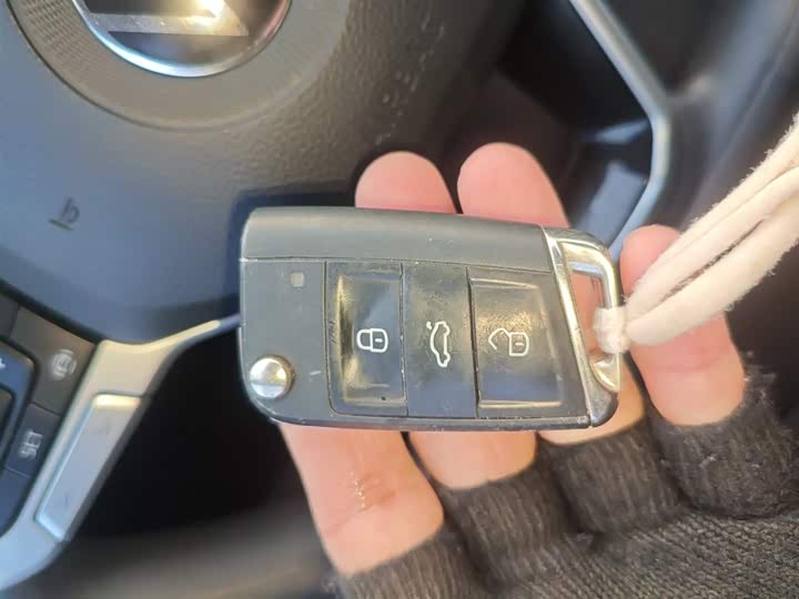 Фото 9 - Volkswagen Tacqua