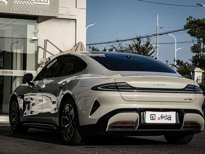 Фото 2 - Xiaomi SU7