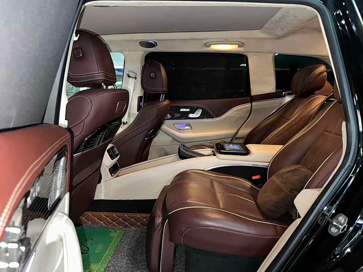 Фото 6 - Mercedes-Benz GLS-Class