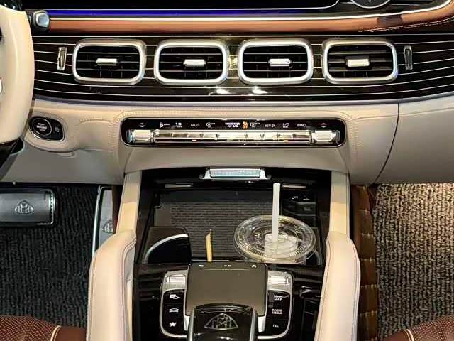 Фото 9 - Mercedes-Benz GLS-Class