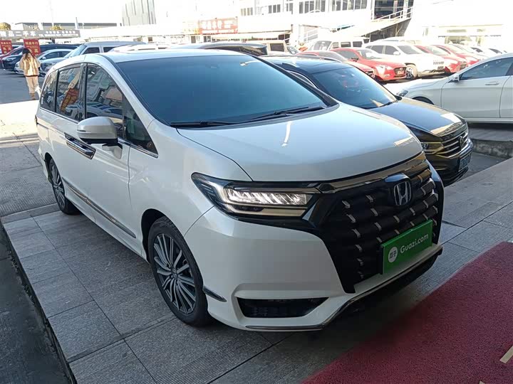 Фото 4 - Honda Elysion