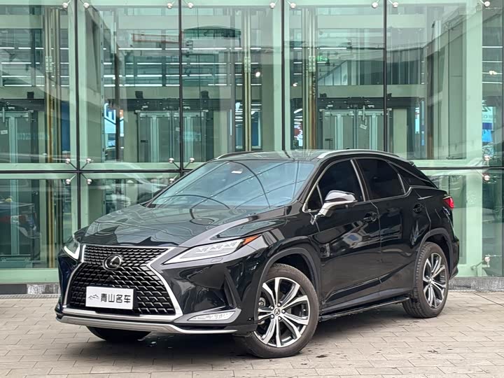 Фото 1 - Lexus RX