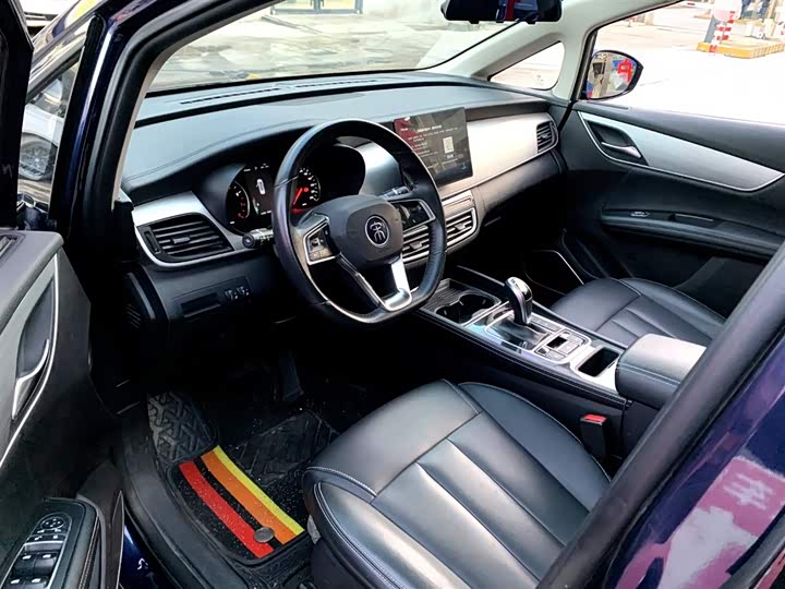 Фото 5 - BYD Song Max