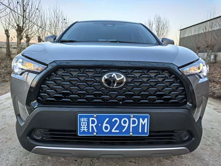 Фото 2 - Toyota Corolla Cross