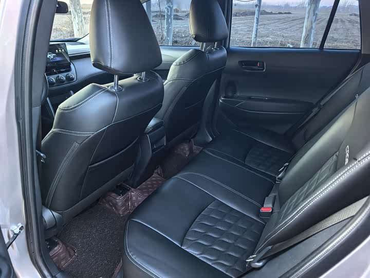 Фото 9 - Toyota Corolla Cross