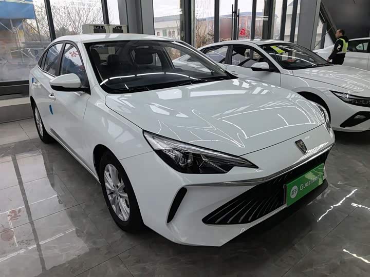 Фото 4 - Roewe i5