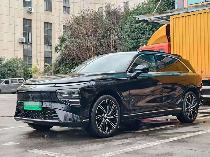 Фото 1 - XPeng G9