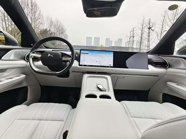 Фото 8 - XPeng G9