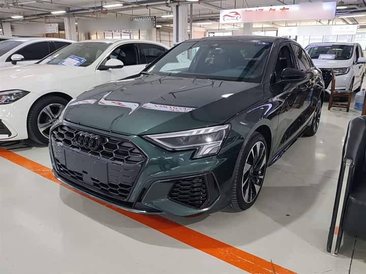 Фото 1 - Audi A3