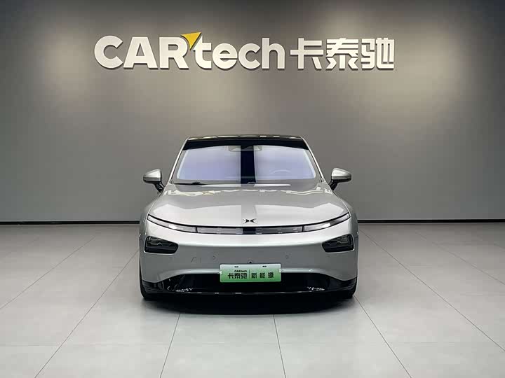 Фото 2 - XPeng P7