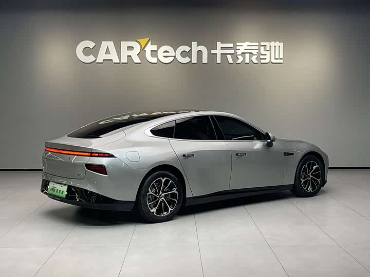 Фото 4 - XPeng P7