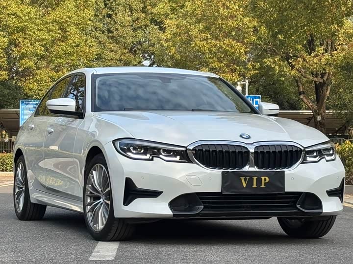 Фото 3 - BMW 3 Series