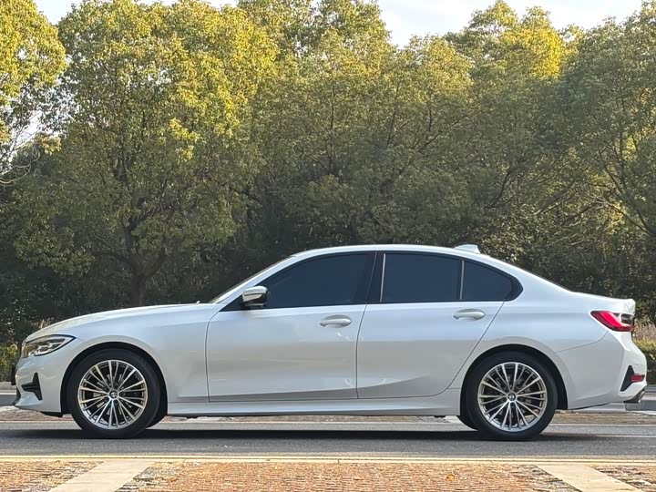 Фото 6 - BMW 3 Series