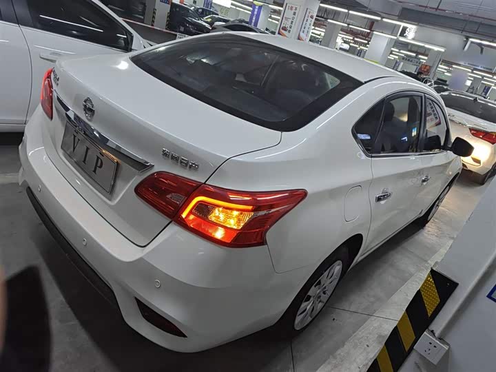 Фото 7 - Nissan Sylphy