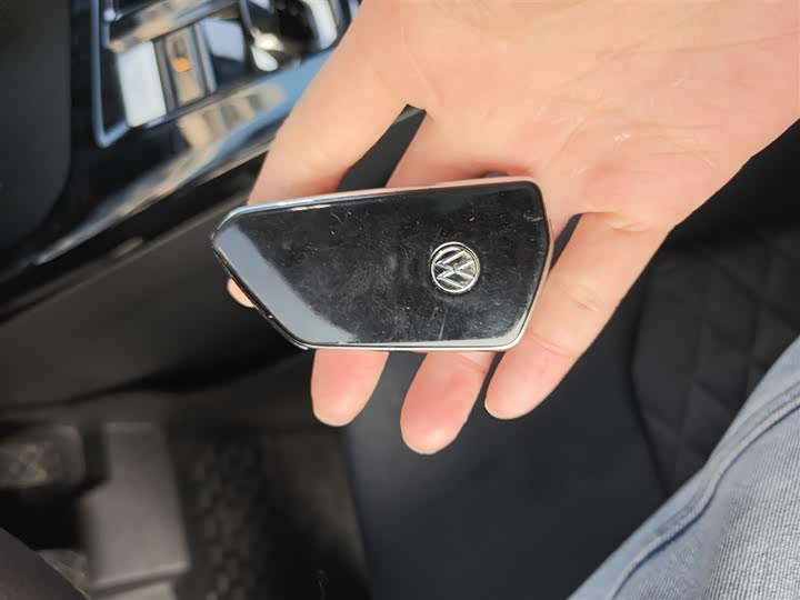 Фото 9 - Volkswagen Lamando L