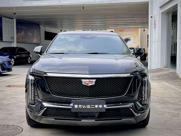 Фото 2 - Cadillac XT5