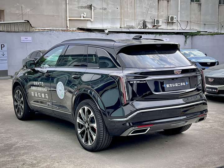 Фото 4 - Cadillac XT5