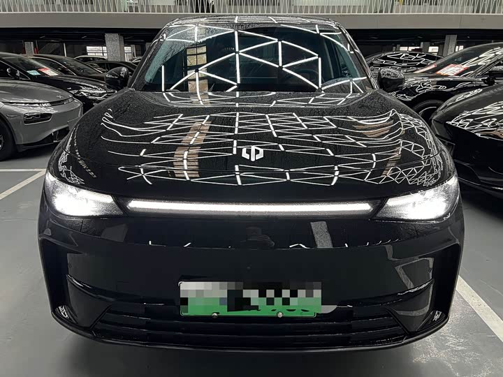 Фото 2 - Leapmotor C10