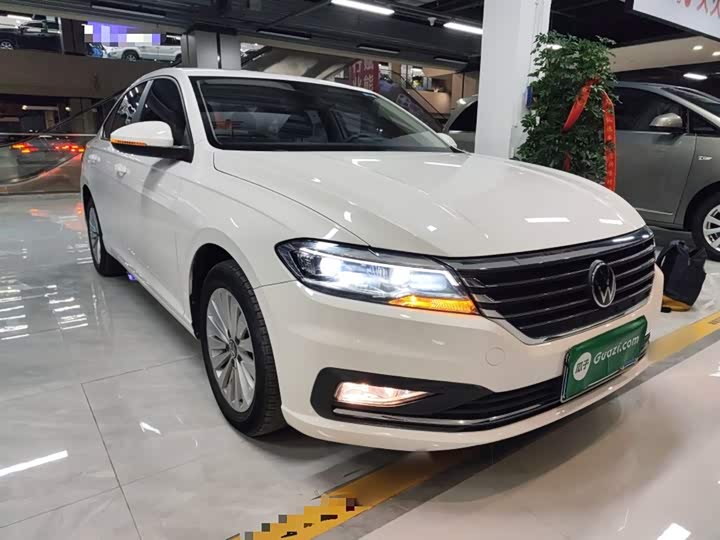 Фото 4 - Volkswagen Lavida