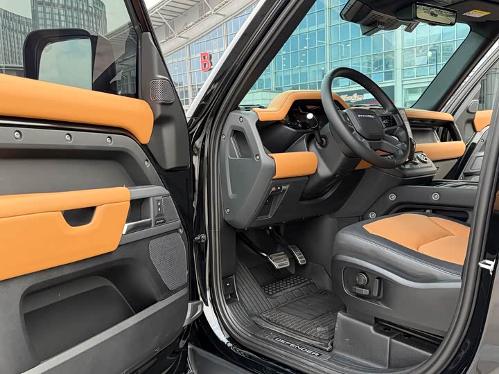 Фото 5 - Land Rover Defender