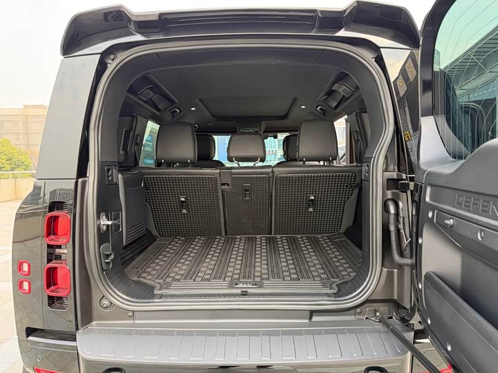 Фото 7 - Land Rover Defender