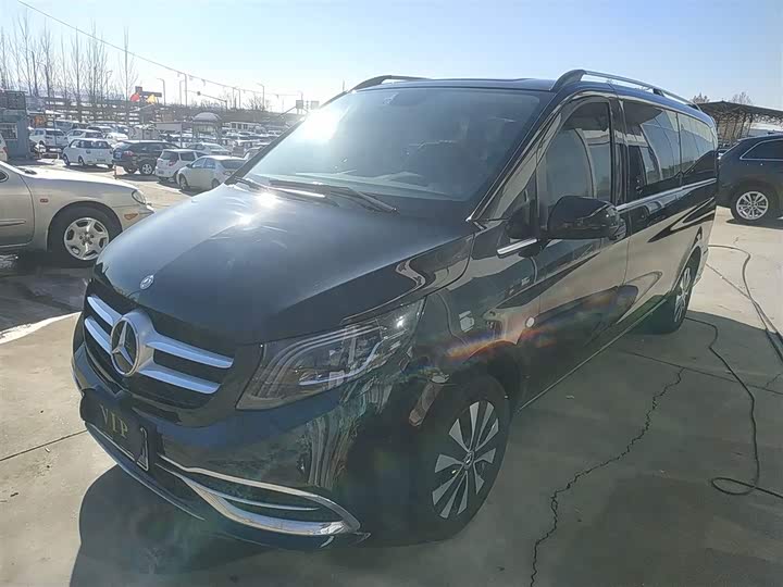 Фото 1 - Mercedes-Benz Vito