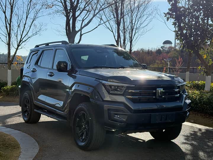 Фото 3 - Tank 400 Hybrid