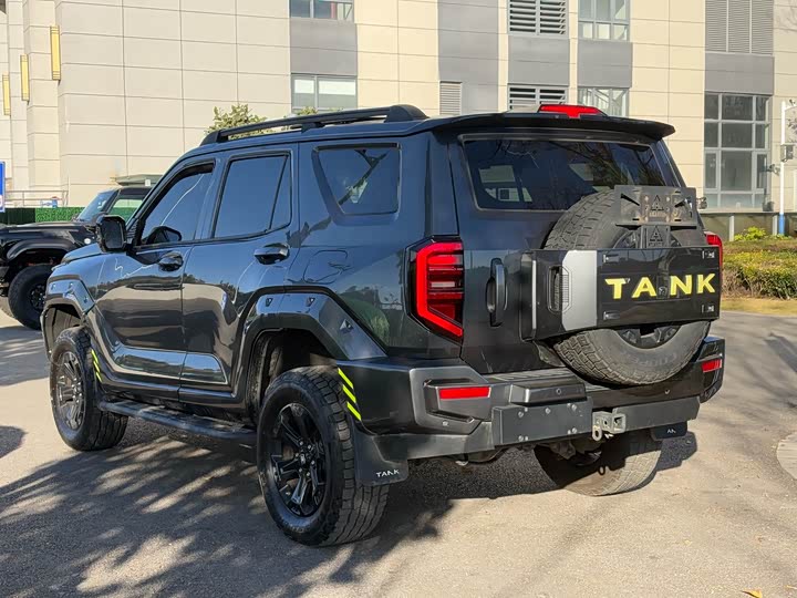 Фото 7 - Tank 400 Hybrid