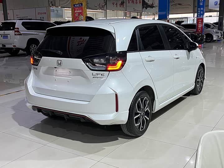 Фото 6 - Honda Life