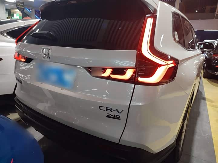 Фото 7 - Honda CR-V