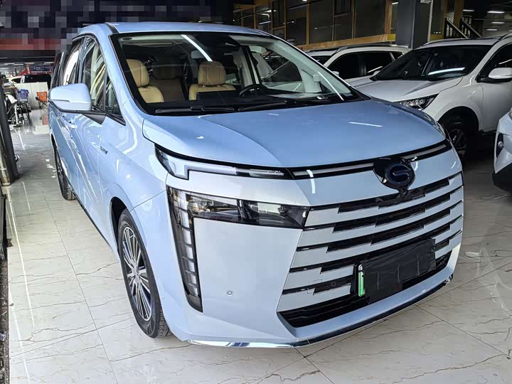 Фото 3 - GAC Trumpchi E8