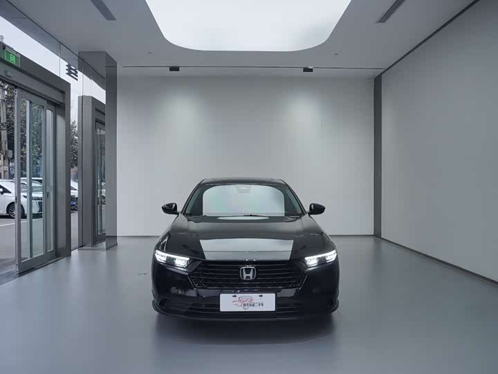 Фото 3 - Honda Accord