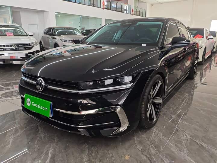 Фото 2 - Volkswagen Magotan