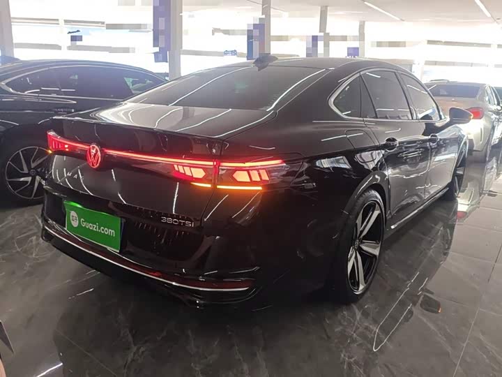 Фото 7 - Volkswagen Magotan