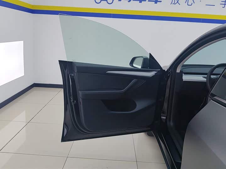 Фото 7 - Tesla Model Y