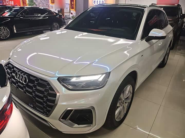 Фото 3 - Audi Q5L