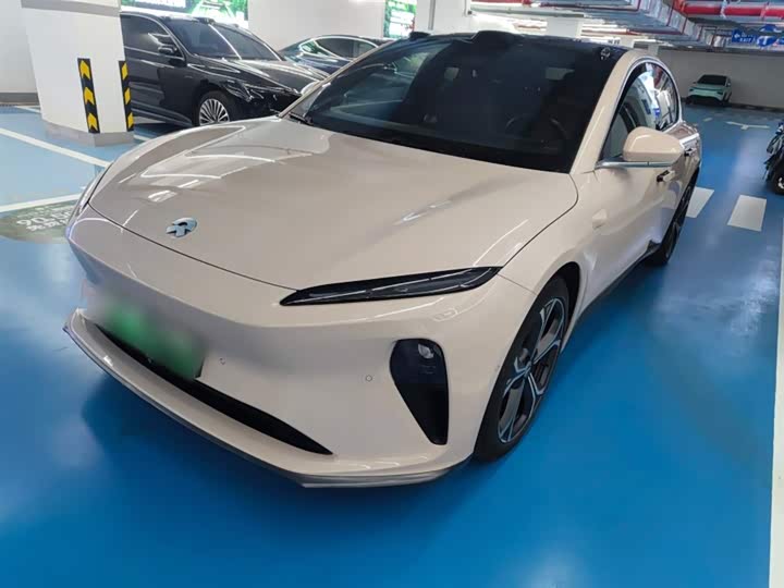 Фото 2 - Nio ET5