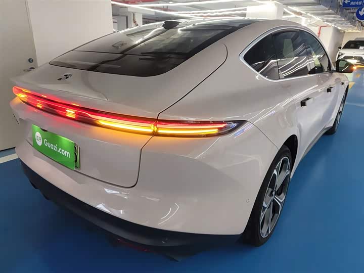 Фото 7 - Nio ET5