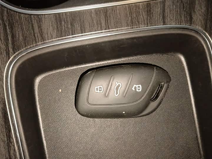 Фото 9 - Roewe D7