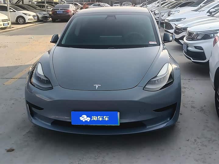 Фото 2 - Tesla Model 3