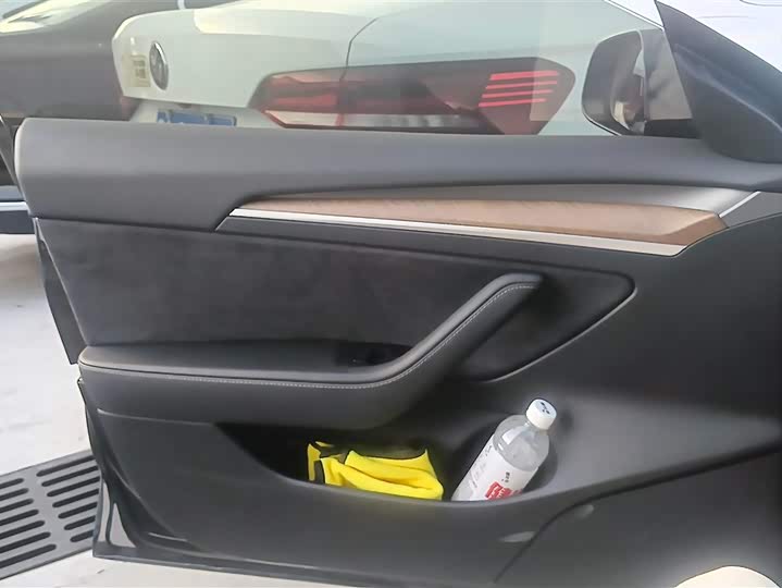 Фото 7 - Tesla Model 3