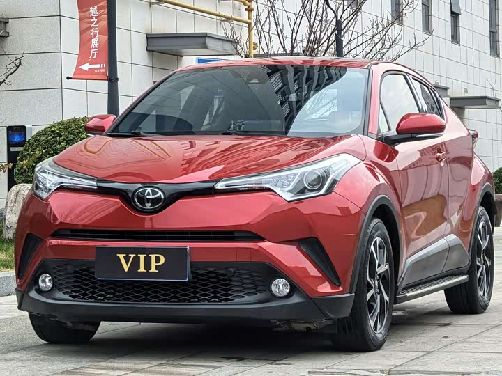 Фото 1 - Toyota C-HR