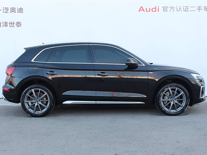 Фото 2 - Audi Q5L