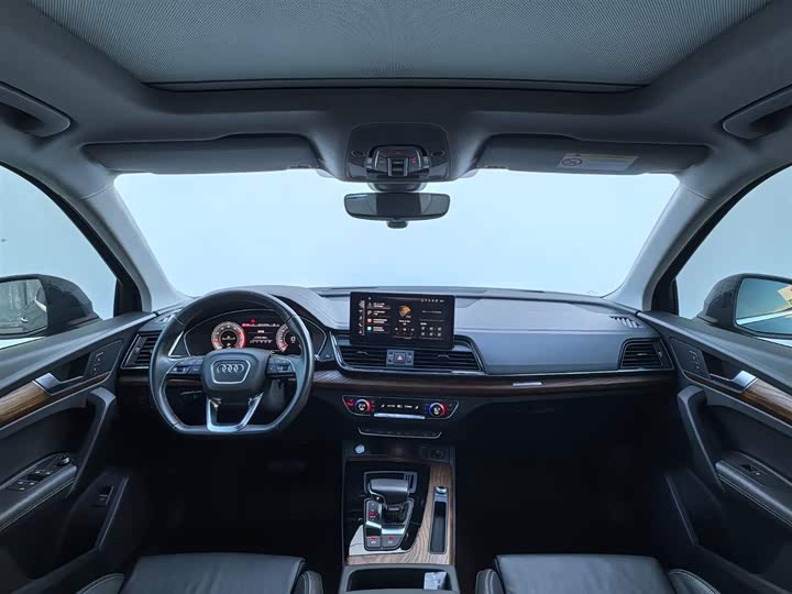 Фото 7 - Audi Q5L