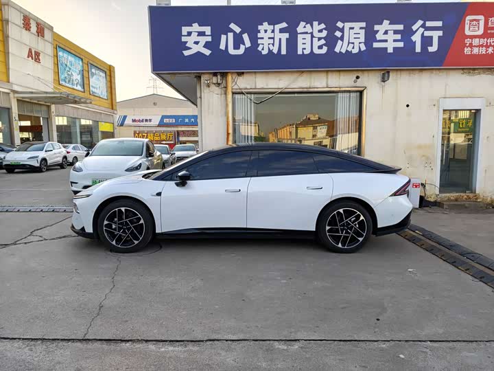 Фото 3 - XPeng F57