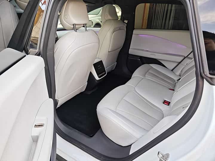 Фото 9 - XPeng F57