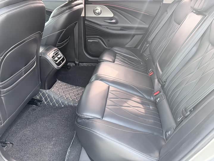 Фото 7 - Chery Arrizo 8