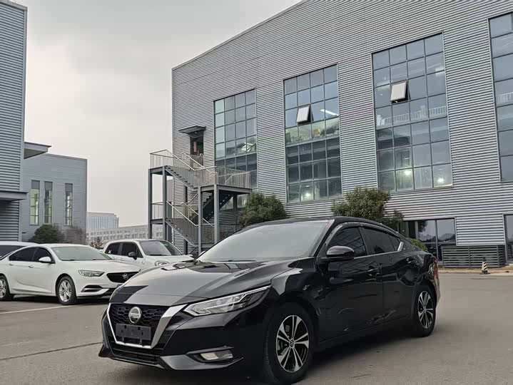 Фото 1 - Nissan Sylphy