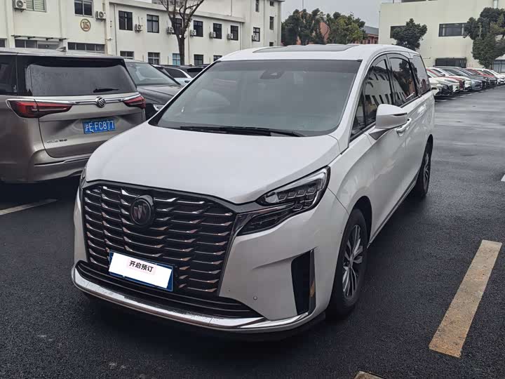 Фото 2 - Buick GL8 ES