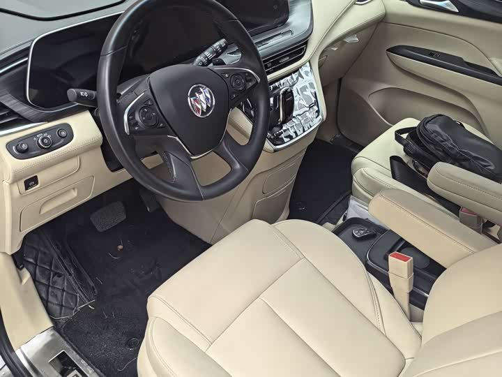Фото 4 - Buick GL8 ES